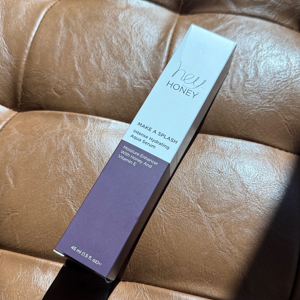 MAKE A SPLASH - Intense Hydrating Aqua Serum 1.5 fl NEW